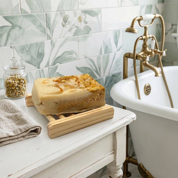 Chamomile & Oat Loofah Soap with Propolis